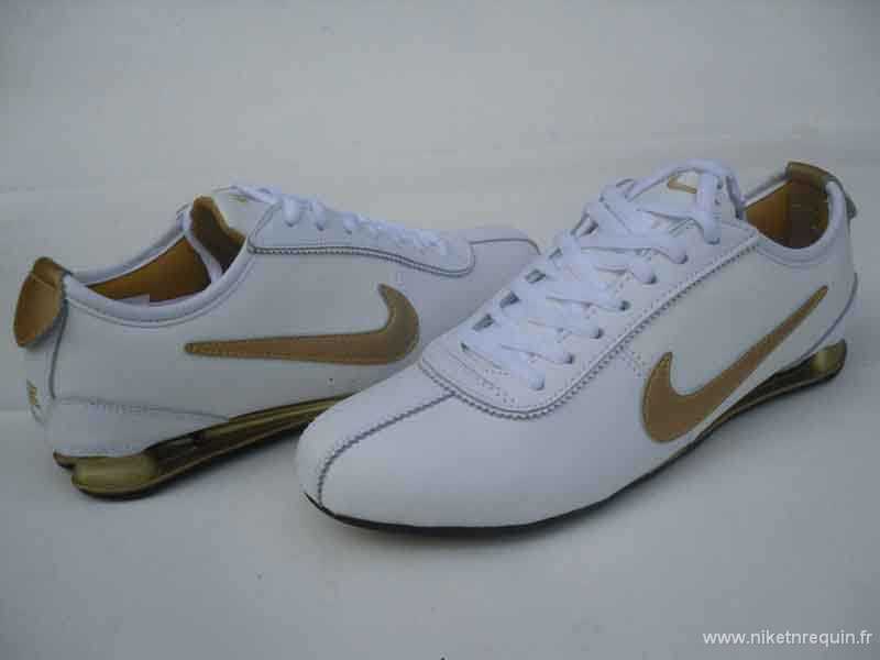 Hommes Nike Shox R2 or blanc (3)